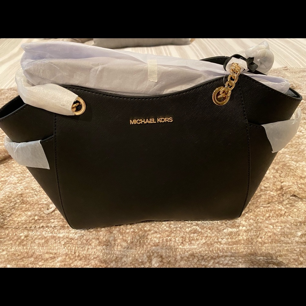 Black Michael Kors bag